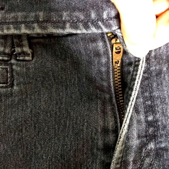 Trendy Banana Republic Flare Leg Style Jeans - Picture 2 of 12